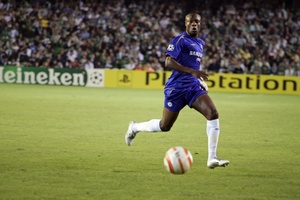 claude mak&eacute;l&eacute;l&eacute; le mulieu des bleus de chealsie
